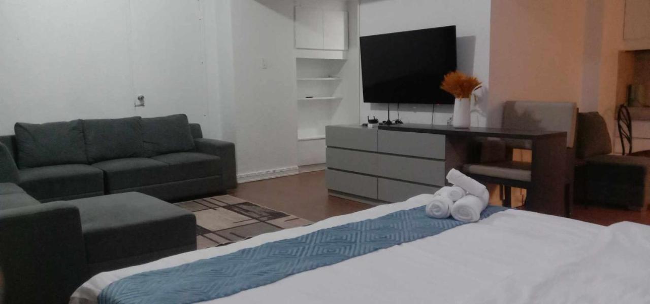 Accommodation Services Макати Экстерьер фото