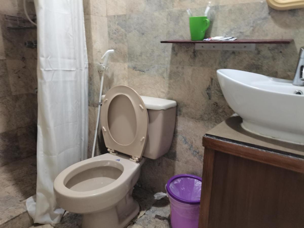 Accommodation Services Макати Экстерьер фото