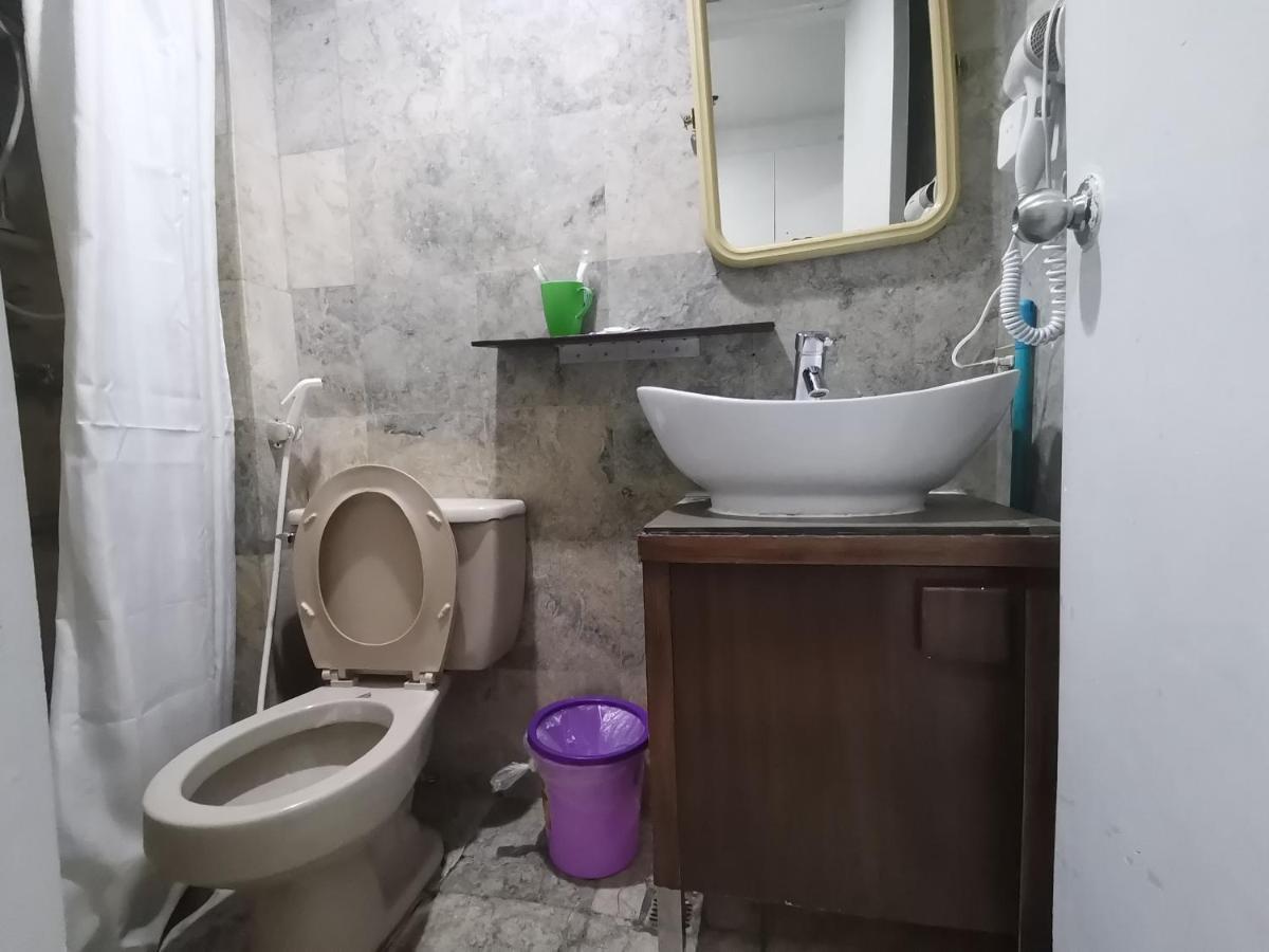 Accommodation Services Макати Экстерьер фото